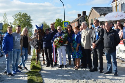 huldigingsfoto-wognum2015 (1)